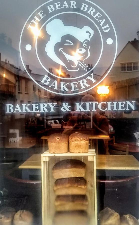 The Bear Bread Bakery B&B, Ensuite Rooms Above The Bakery, Colyton Exterior foto