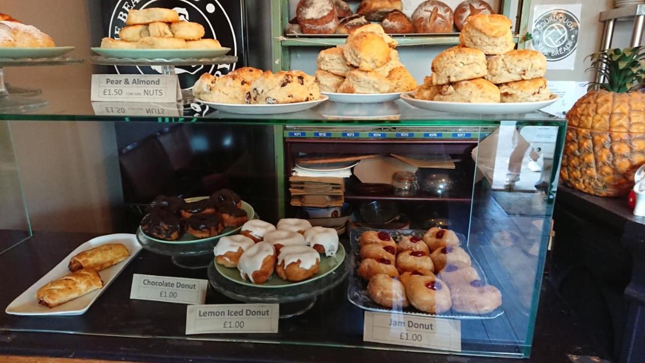 The Bear Bread Bakery B&B, Ensuite Rooms Above The Bakery, Colyton Exterior foto